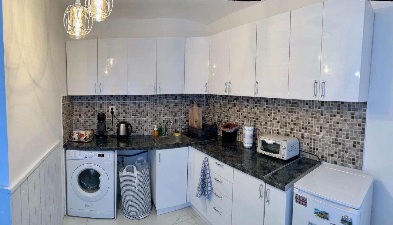 Midtown Apartment Kŭrdzhali Buitenkant foto